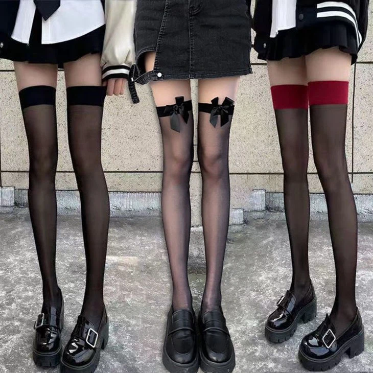 mature stockings 